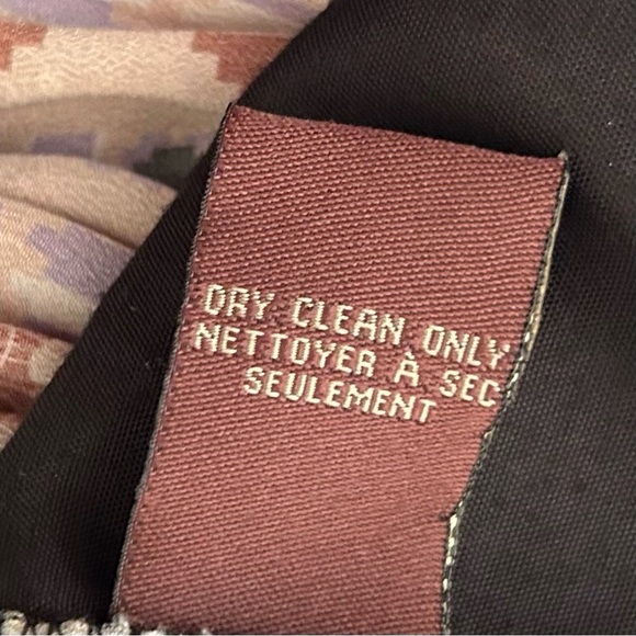 Ranna Gill Embroidered Blouse Jewel Tone Top V-Neck Pleated Black Size Small - Picture 15 of 16